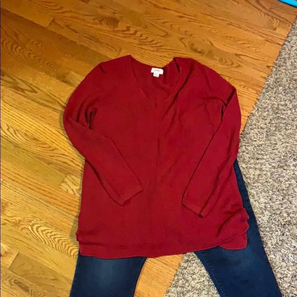Old navy dark red V-neck sweater